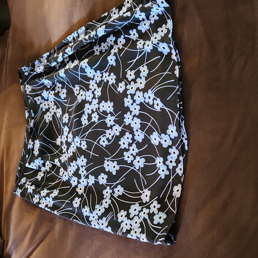 Ann Taylor, Skirt, navy with light blue flowers, Petite Size 8